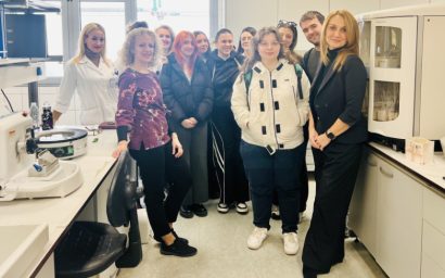 Εκπαιδευτική Επίσκεψη Φοιτητών ΤΔΕΥ στο Εργαστήριο Παθολογικής Ανατομικής του ΙΑΣΩ... Εκπαιδευτική Επίσκεψη Φοιτητών ΤΔΕΥ στο Εργαστήριο Παθολογικής Ανατομικής του ΙΑΣΩ...